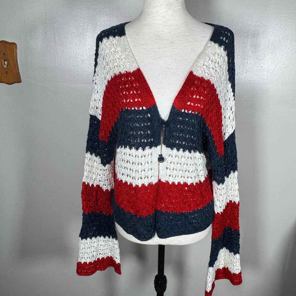 33 Degrees Sz L Americana USA Crochet Long Bell Sleeves Cropped Cardigan Sweater